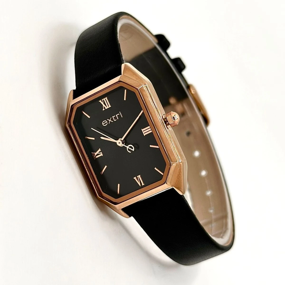 ساعة اكستري e1067