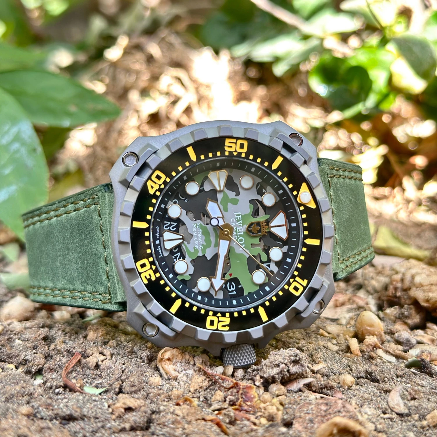 Jevelon JVM105-4S-NL Watch
