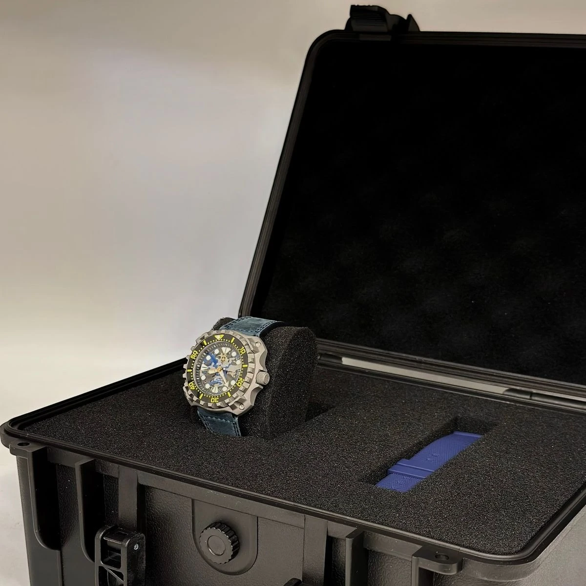 Jevelon JVM105-2S-ZL Watch