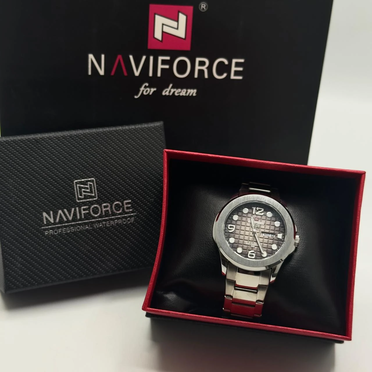 Navi Force 9244 Watch
