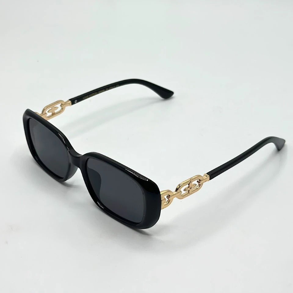 Louis Vuitton Sunglasses 8862