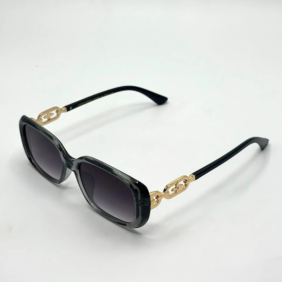 Louis Vuitton Sunglasses 8862