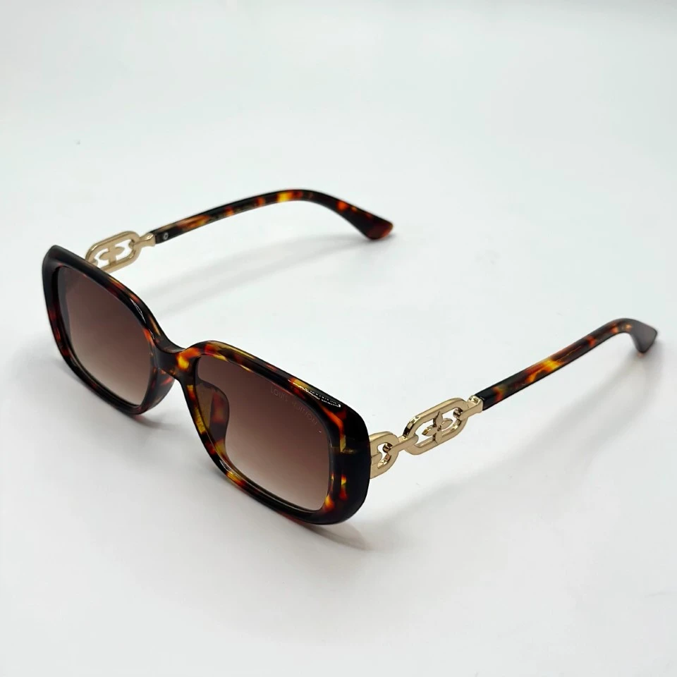 Louis Vuitton Sunglasses 8862