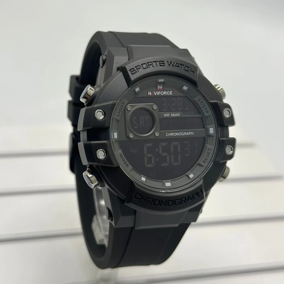 Naviforce Watch 6102