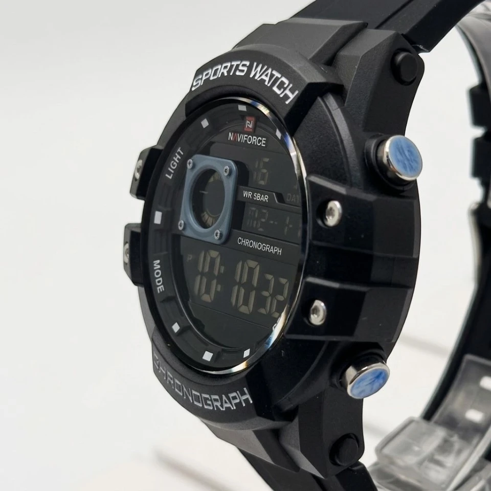 Naviforce Watch 6102