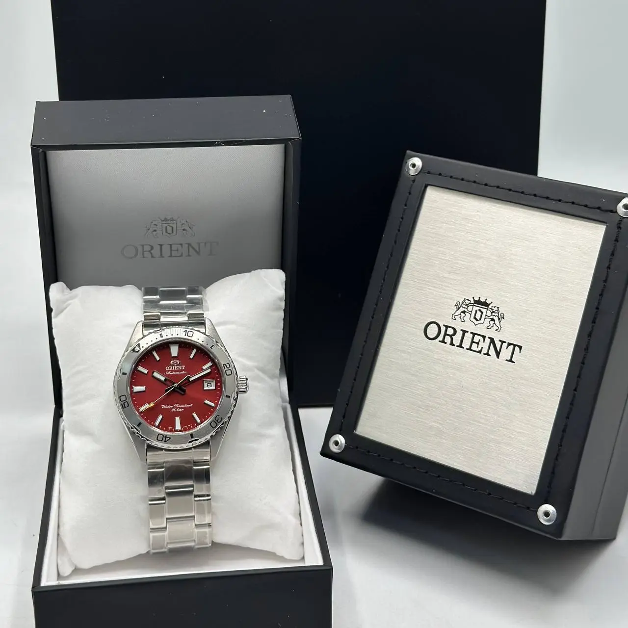 Orient RA-AC0Q09R Watch