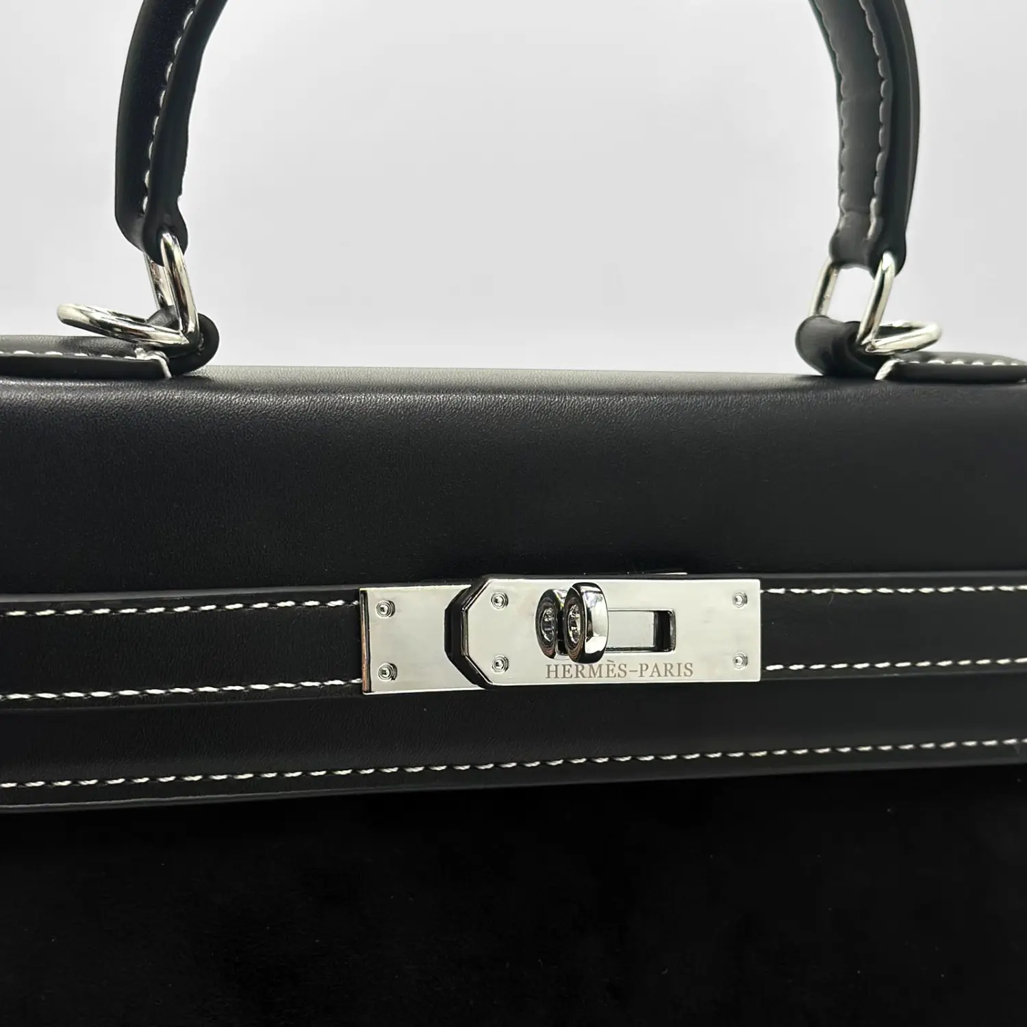 Hermes Chamois Shoulder Bag 5525