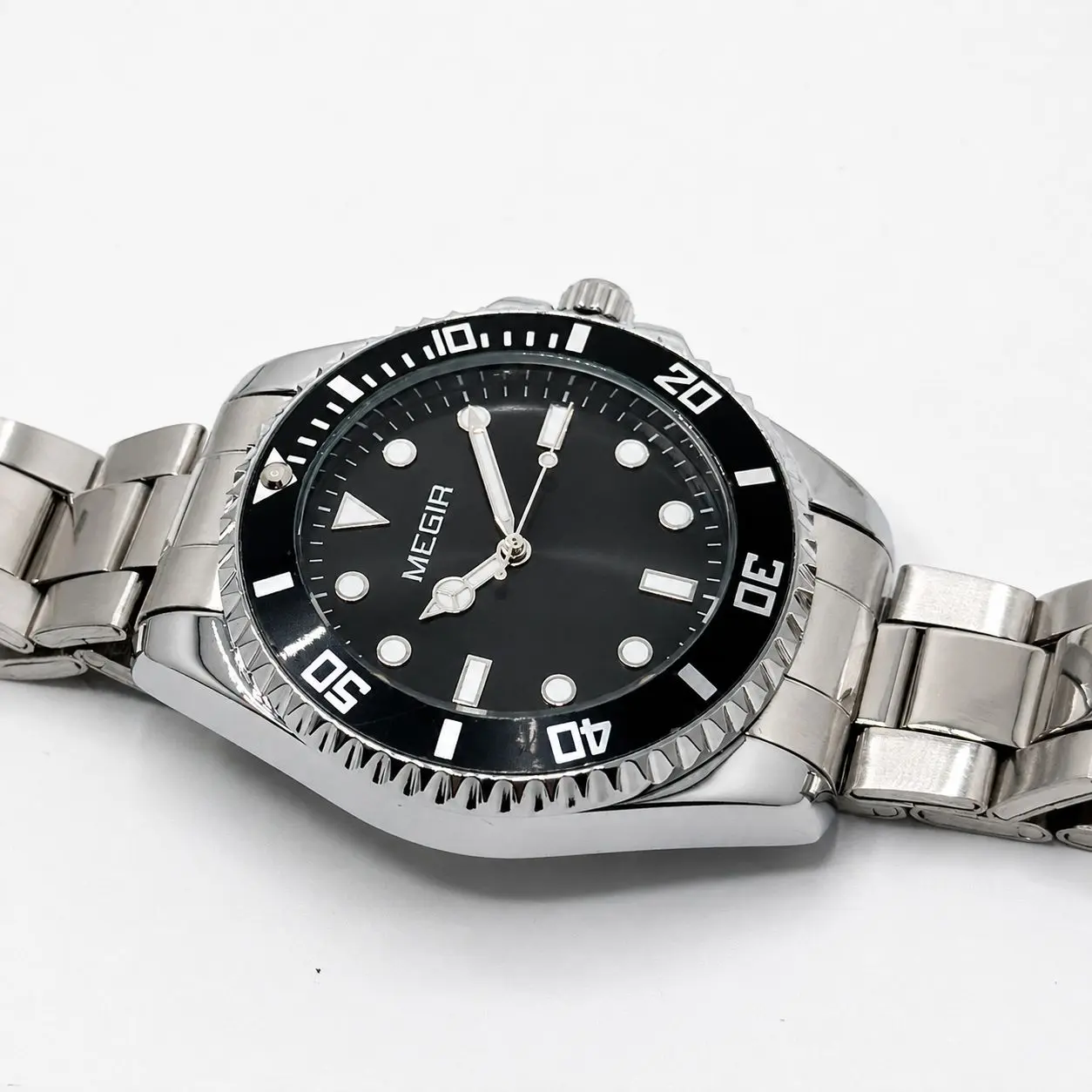 ساعة ميكر MS1090G